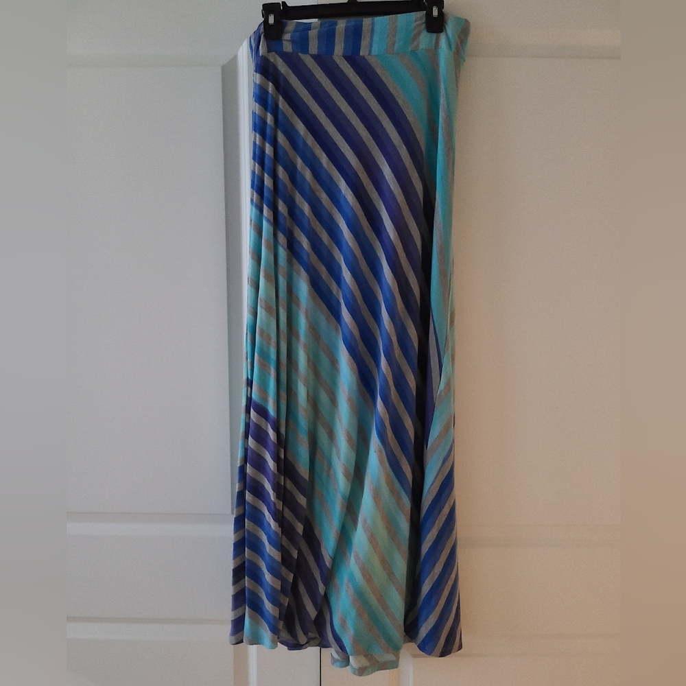 Large maxi skirt